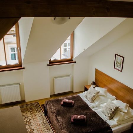 Royal Route 29 Comfort Rooms Krakow Exterior photo