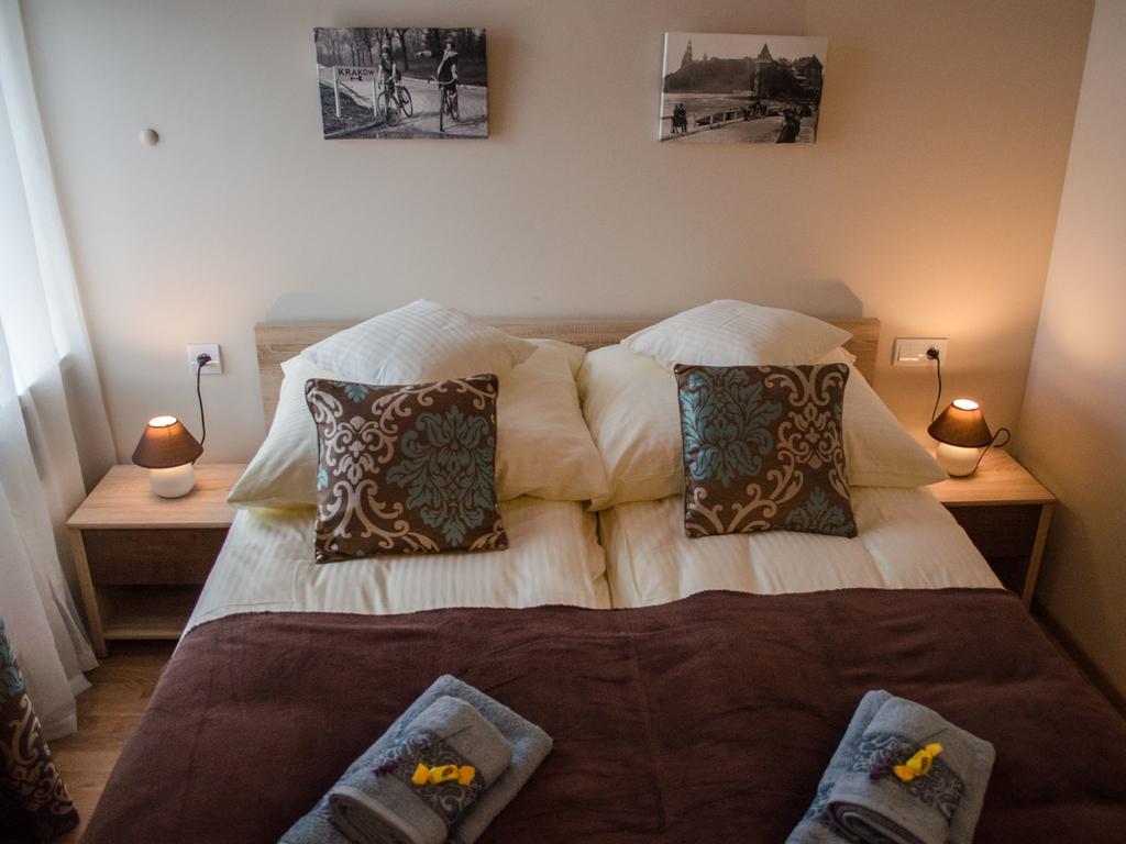 Royal Route 29 Comfort Rooms Krakow Exterior photo