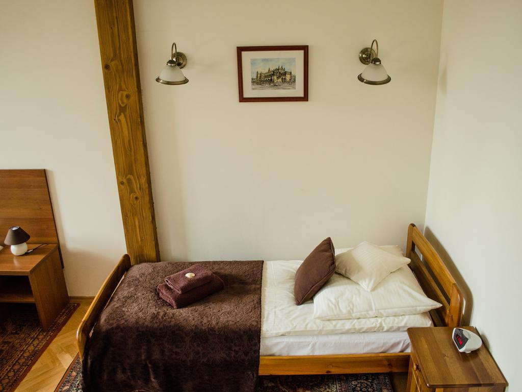 Royal Route 29 Comfort Rooms Krakow Exterior photo