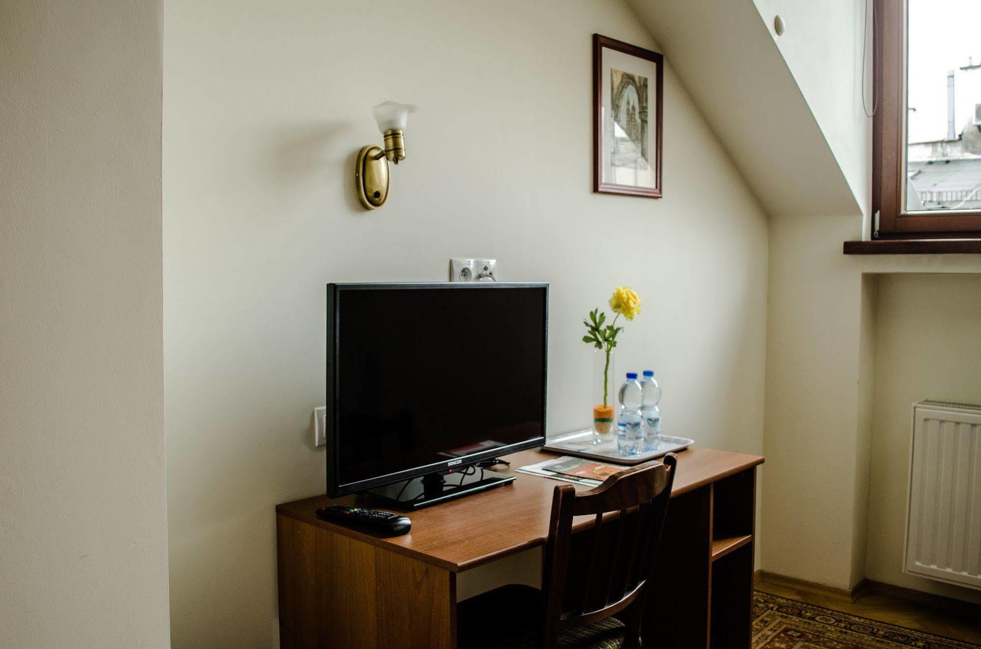 Royal Route 29 Comfort Rooms Krakow Exterior photo